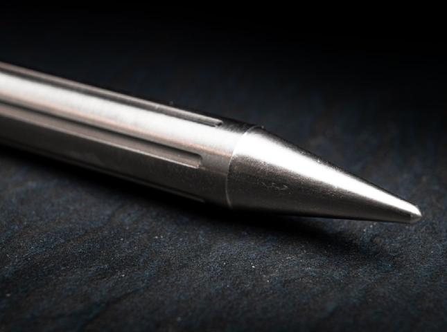 Böker Plus Tactical Fountain Pen Tintenschreiber Mehrzweckstift Tactical Security Defense Stift