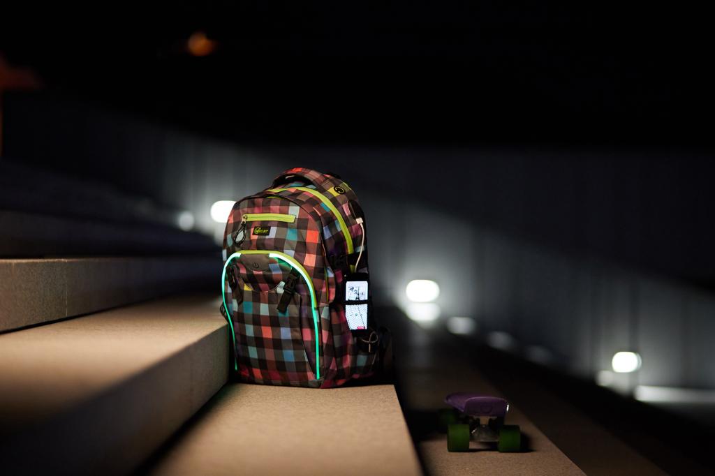 Wheel Bee LED backpack daypack reflective 30 liters multicolor leisure school
